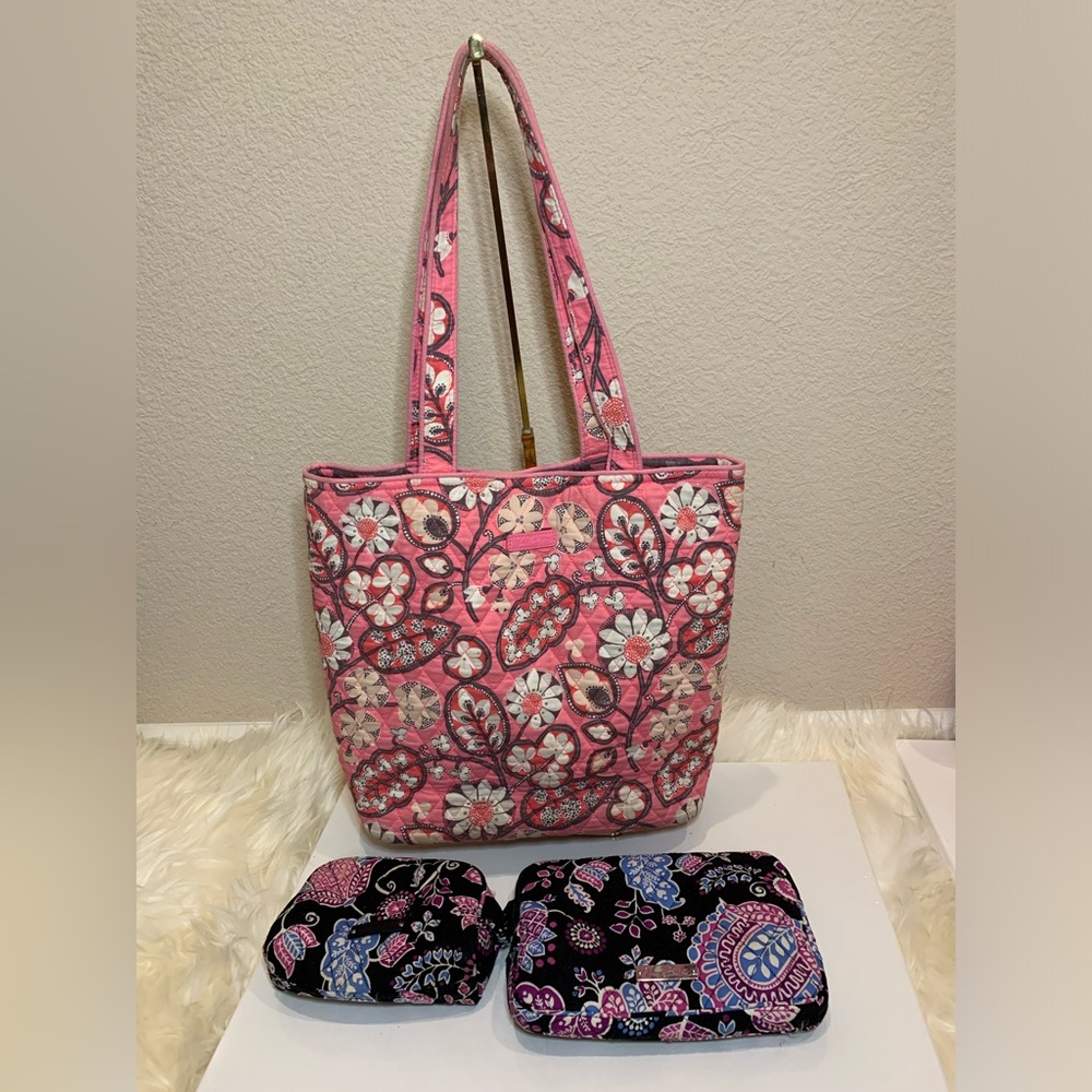 3 pieces Vera Bradley flowers shoulder bag and cosmetic bag lot